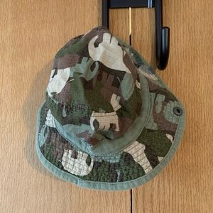 Oshkosh baby boy sun hat